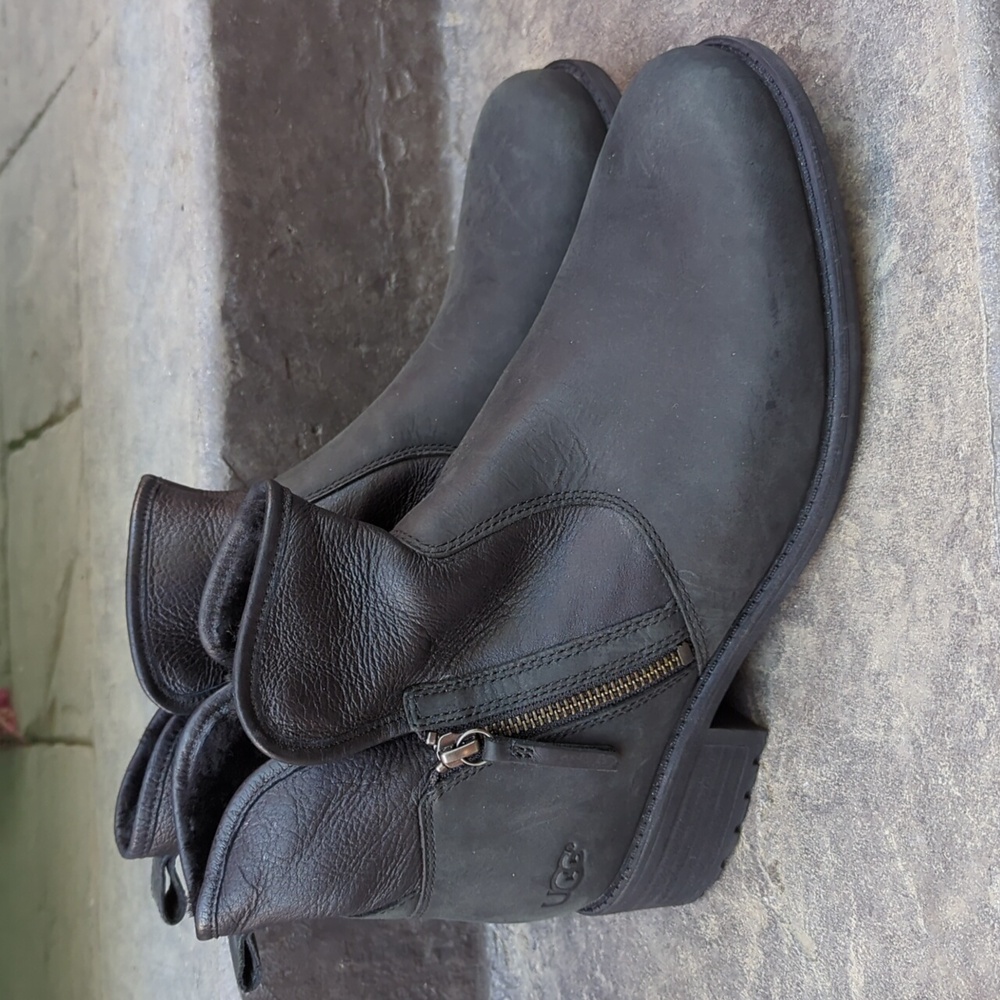 UGG Black Leather Cuffed Ankle Boots Women's 11